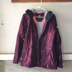Nike snowboarding jacket